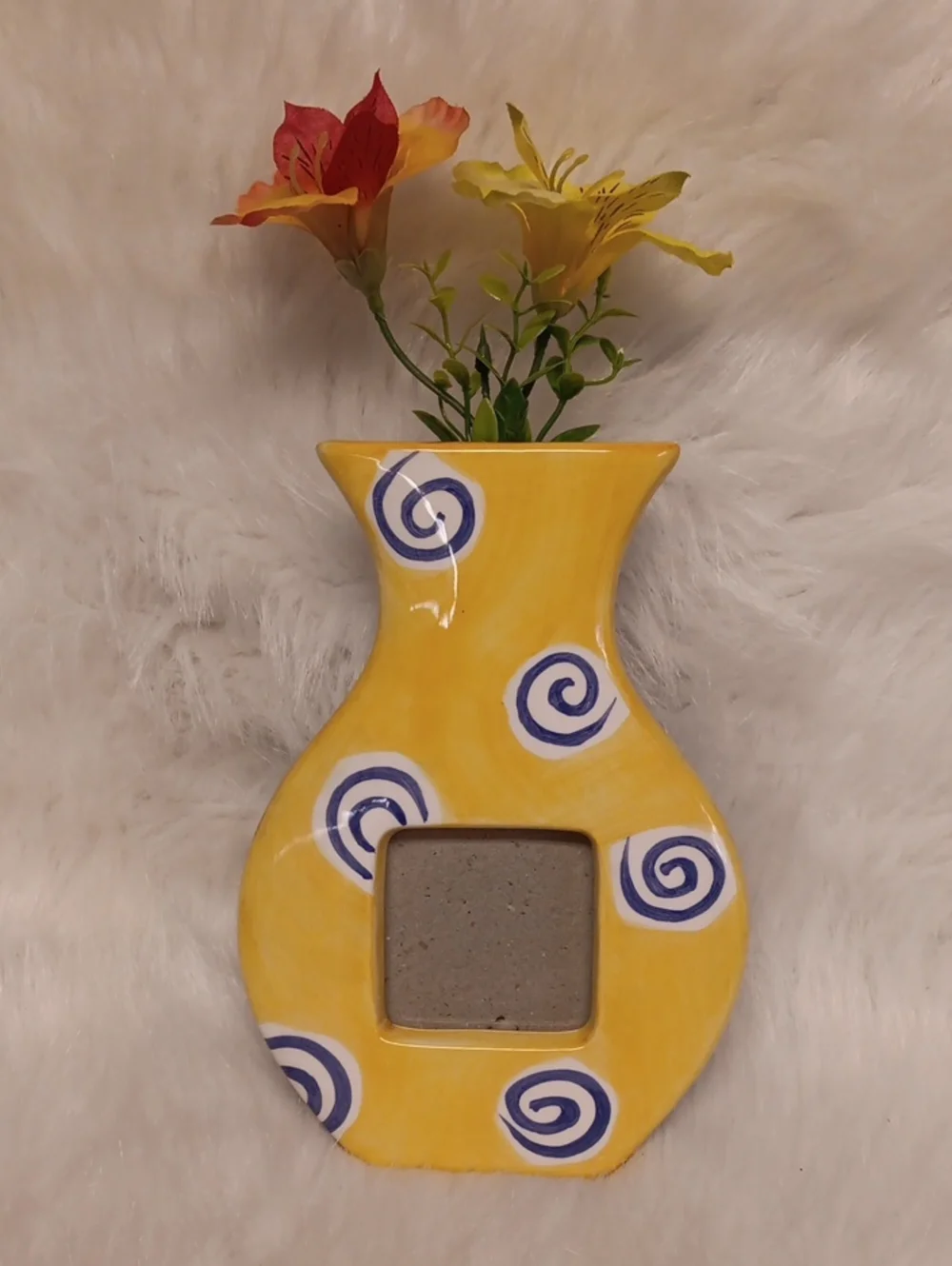 Yellow Ceramic Swirl Accent Vase Picture Frame